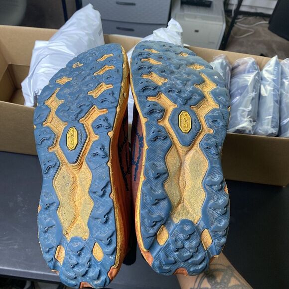 Hoka One One Speedgoat 5 Shoes Womens Size 11 Trail Running Vibram Sole Sneakers - Picture 6 of 8